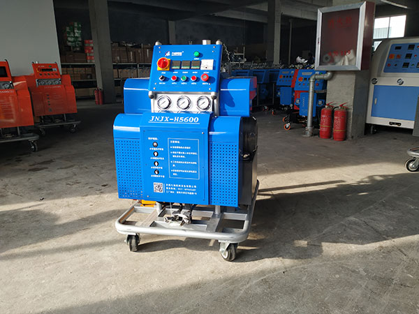 聚脲噴涂機用什么清洗(圖1) 聚脲噴涂機JNJX-H5600